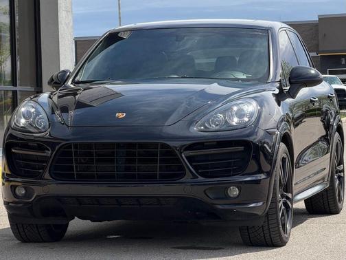 Jet Black Metallic 2013 Porsche Cayenne GTS