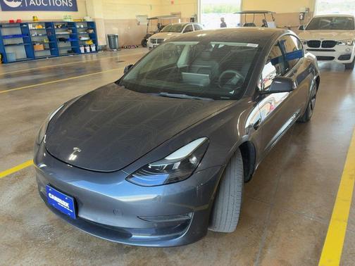 2022 Tesla Model 3 Standard Range