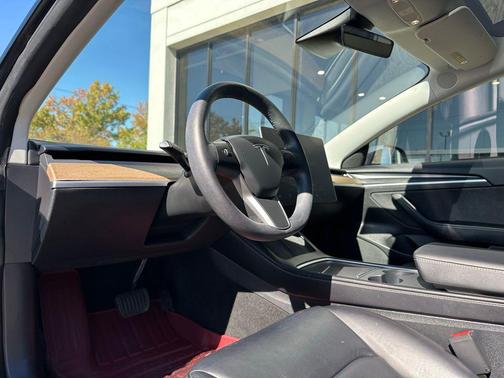 2022 Tesla Model 3 Standard Range