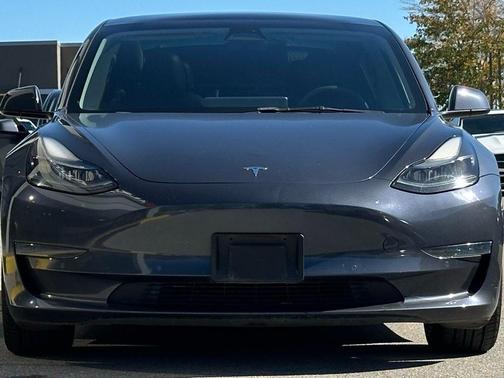2022 Tesla Model 3 Standard Range