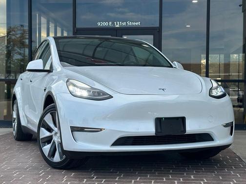 2021 Tesla Model Y Long Range Dual Motor All-Wheel Drive