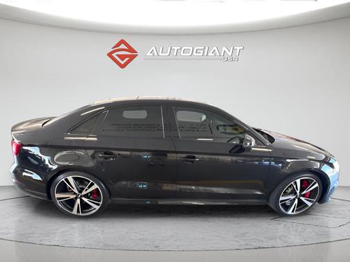 Mythos Black Metallic 2020 Audi RS 3 2.5T