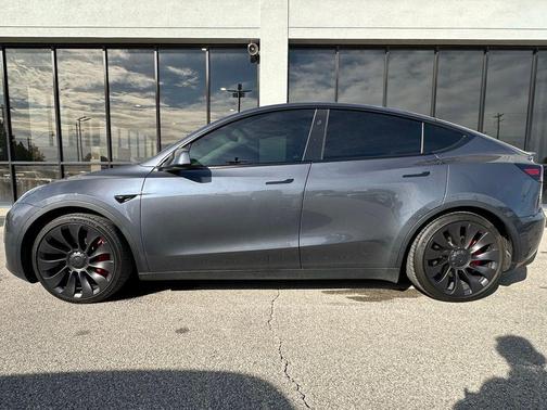 2023 Tesla Model Y Performance Dual Motor All-Wheel Drive
