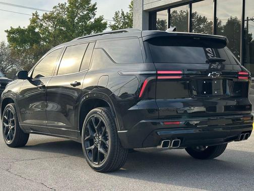 2025 Chevrolet Traverse RS