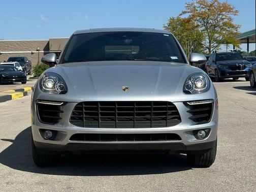 2017 Porsche Macan Base