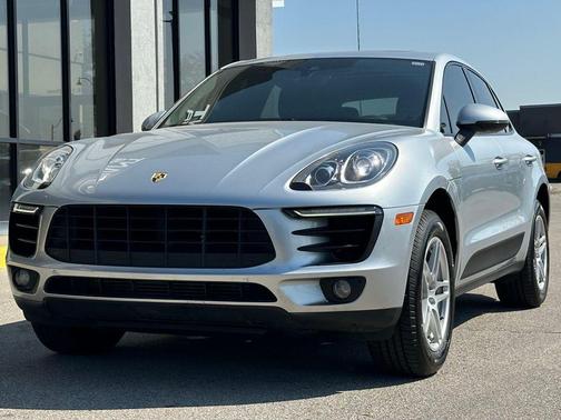 2017 Porsche Macan Base