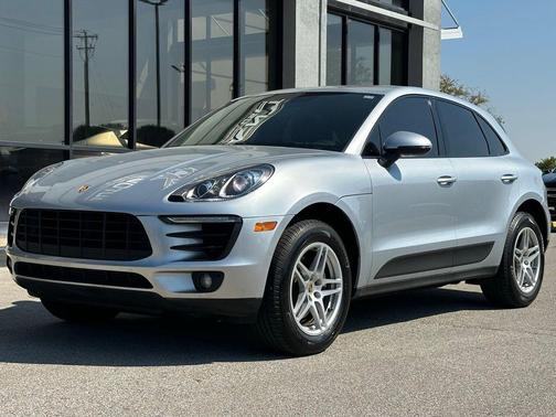 2017 Porsche Macan Base