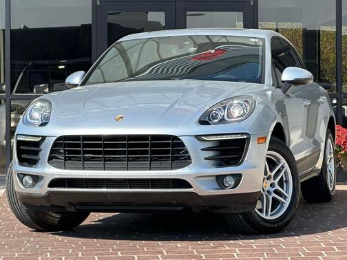 2017 Porsche Macan Base