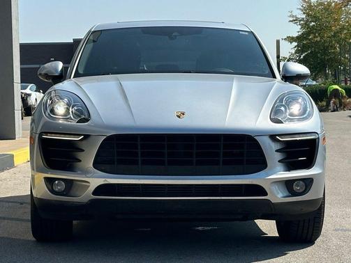2017 Porsche Macan Base