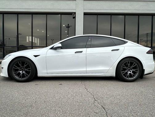 2023 Tesla Model S Base