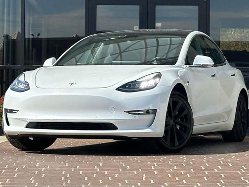 2023 Tesla Model S Base