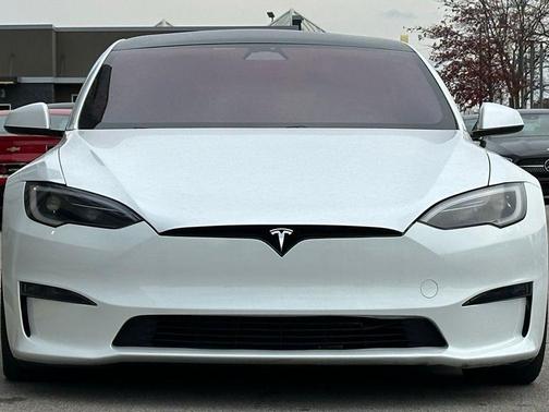 2023 Tesla Model S Base