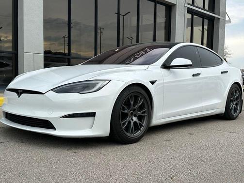 2023 Tesla Model S Base