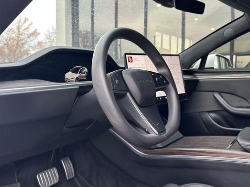 2023 Tesla Model S Base