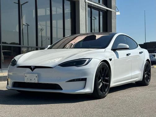 2022 Tesla Model S Plaid
