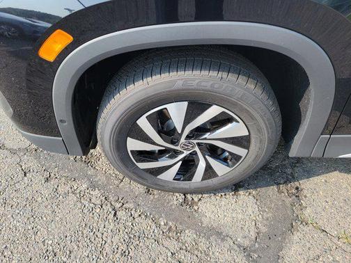 2025 Volkswagen Tiguan 2.0T S 4MOTION