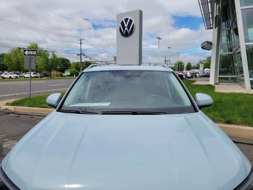 2025 Volkswagen Taos 1.5T SEL