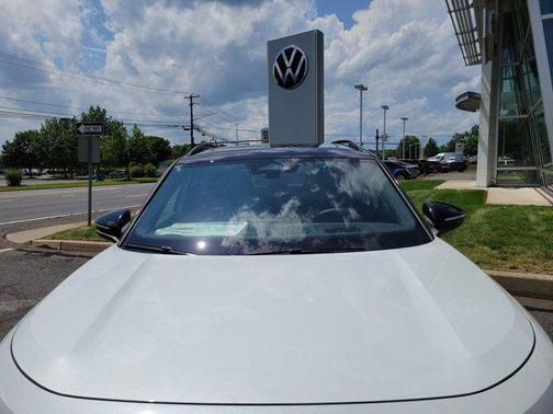 2025 Volkswagen Tiguan 2.0T SE R-Line Black 4MOTION