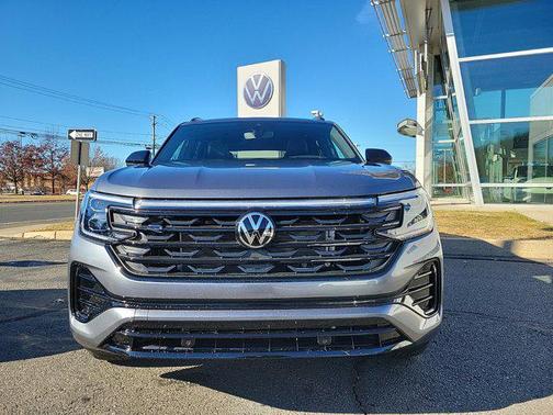 2025 Volkswagen Atlas Cross Sport 2.0T SEL