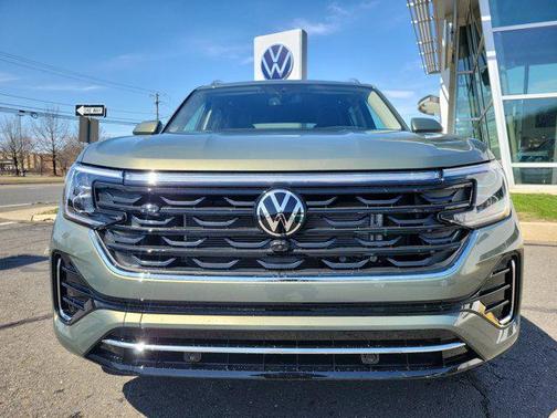 2025 Volkswagen Atlas 2.0T SEL Premium R-Line 4MOTION