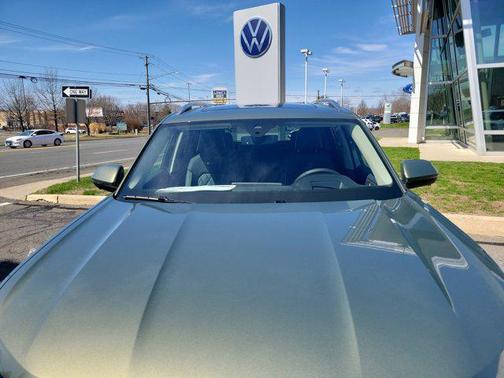 2025 Volkswagen Atlas 2.0T SEL Premium R-Line 4MOTION