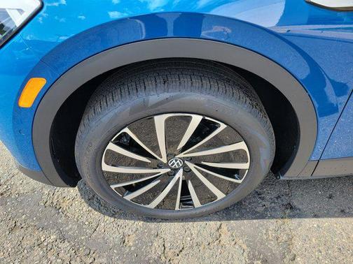 2025 Volkswagen ID.4 AWD Pro