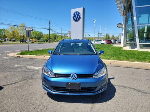2016 Volkswagen Golf SportWagen TSI SE 4-Door