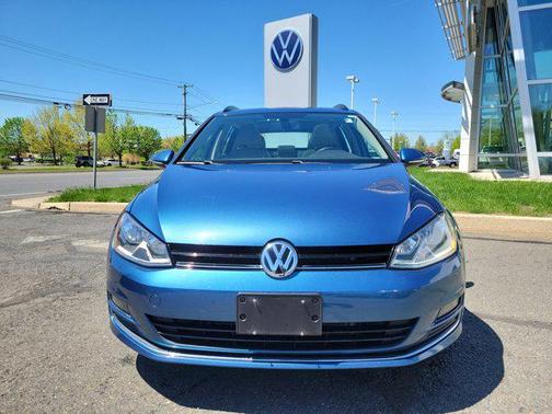 2016 Volkswagen Golf SportWagen TSI SE 4-Door