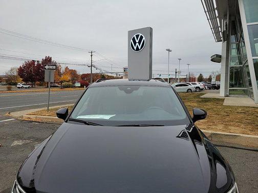 2024 Volkswagen Tiguan 2.0T SE R-Line Black 4MOTION