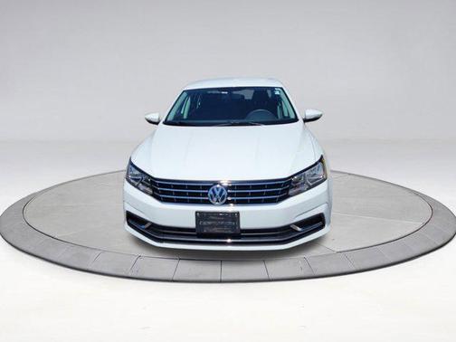 2016 Volkswagen Passat 1.8T S