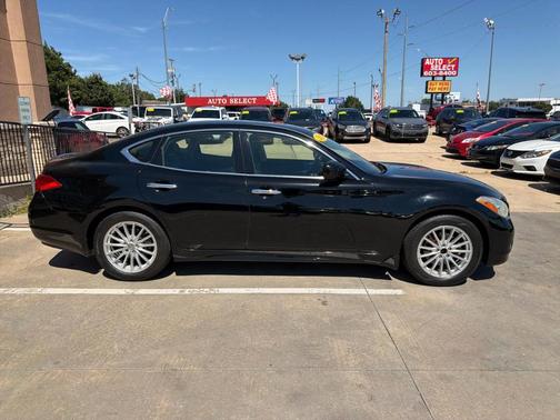 Black Obsidian 2011 INFINITI M37 Base
