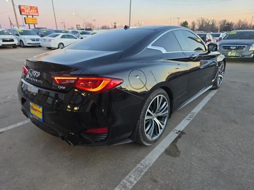 2017 INFINITI Q60 3.0T Premium
