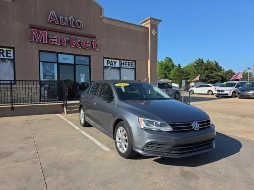 Gray 2015 Volkswagen Jetta Auto SE PZEV