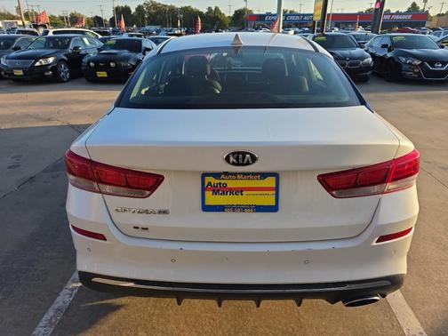 2019 Kia Optima LX