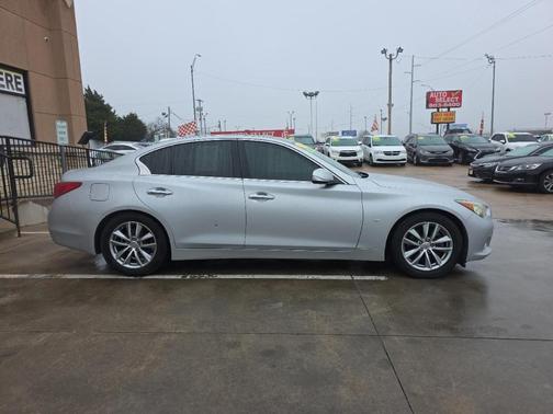 2014 INFINITI Q50 Premium