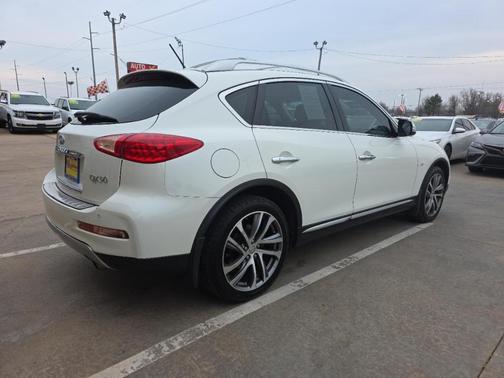 2016 INFINITI QX50 Base