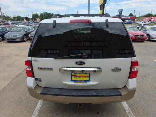 White 2014 Ford Expedition King Ranch