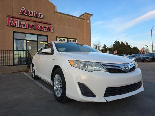 2013 Toyota Camry Hybrid LE