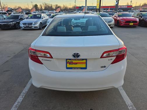 2013 Toyota Camry Hybrid LE