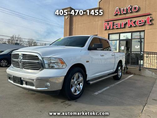 2016 RAM 1500 SLT