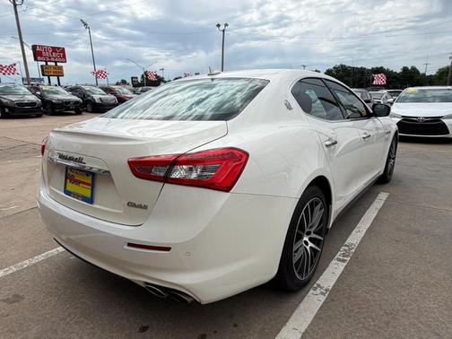 White 2019 Maserati Ghibli Base