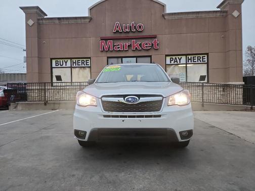 2014 Subaru Forester 2.5i