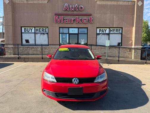 Red 2012 Volkswagen Jetta SE