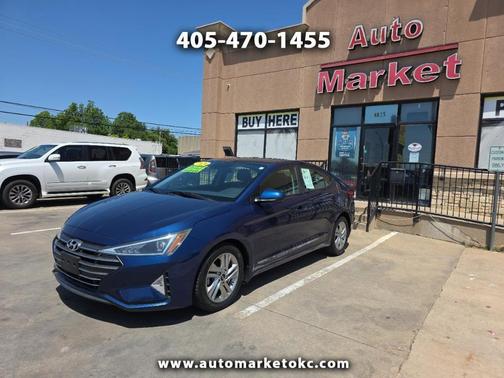 Red 2020 Hyundai ELANTRA SEL
