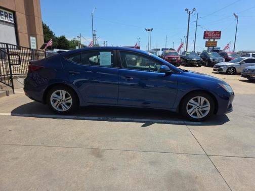 Red 2020 Hyundai ELANTRA SEL