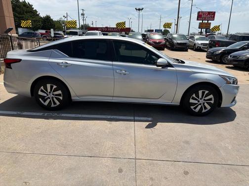 Silver 2019 Nissan Altima 2.5 S