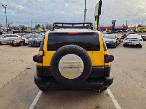 2009 Toyota FJ Cruiser Base (Retail Orders Only) (A5)