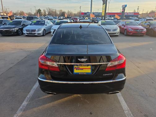 2013 Hyundai Genesis 3.8