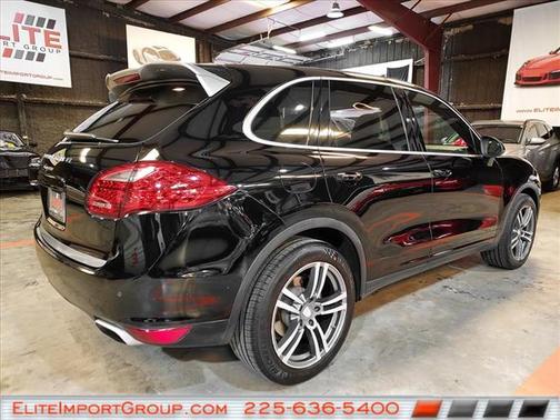 2014 Porsche Cayenne Platinum Edition