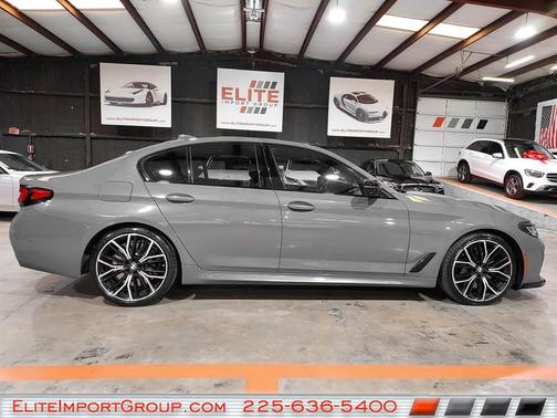 Bernina Grey Amber Effect Metallic 2021 BMW 540 540i